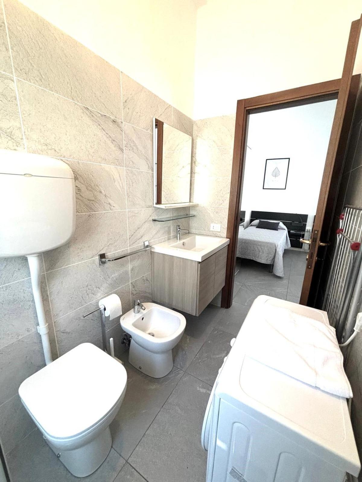 Bilocali Casa De Lazzari - Piazza Brescia - Adria Holiday Jesolo - Family Apartments Eksteriør billede